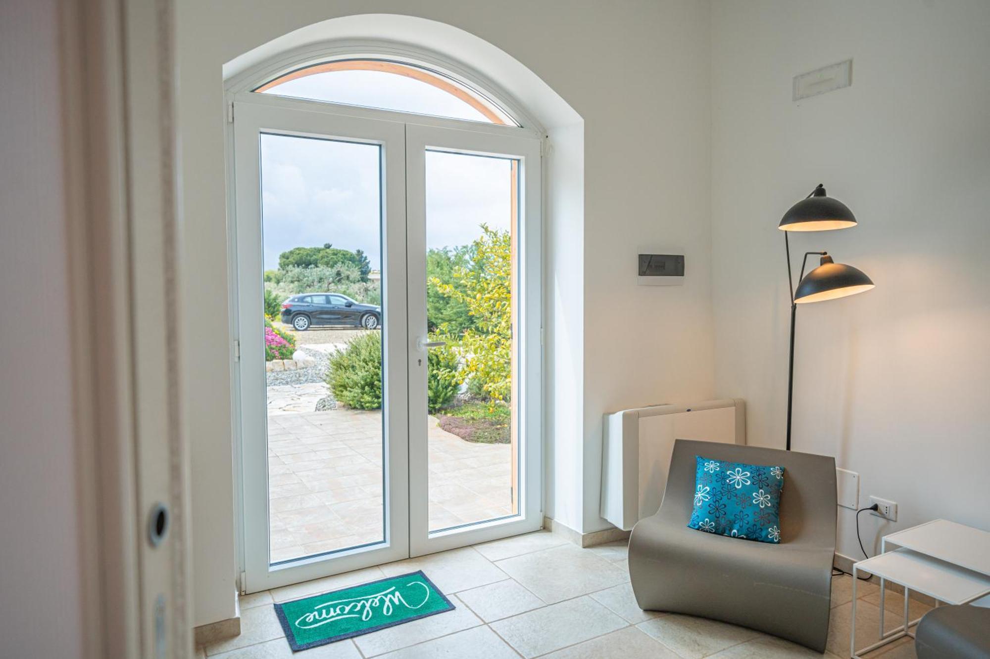 Private Pool & Parking Donna Lina Villa Конверсано Екстериор снимка